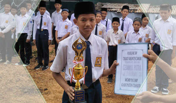 Pesantren SMP - SMP Islam Sulaimaniyah Juara Pendidikan Agama Islam